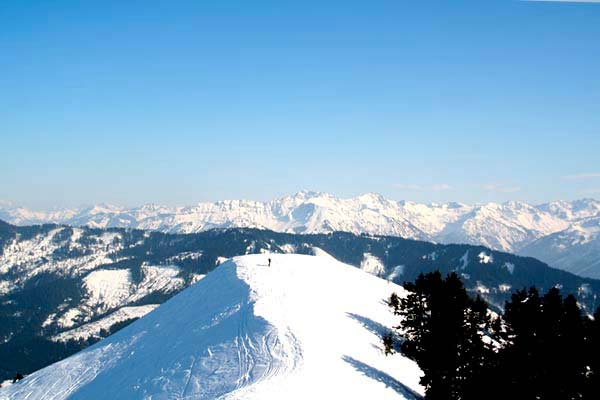 Schneeschuhwanderung auf den Grünten im Winter