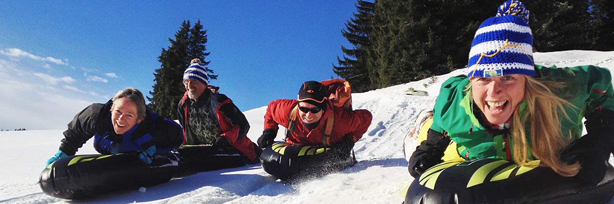 Airboard oder Air Bob ist das neueste Trensportgerät wo man auf einem Luftkissen quasi runterfährt. Man steuert den Bob über Gewichtsverlagerung